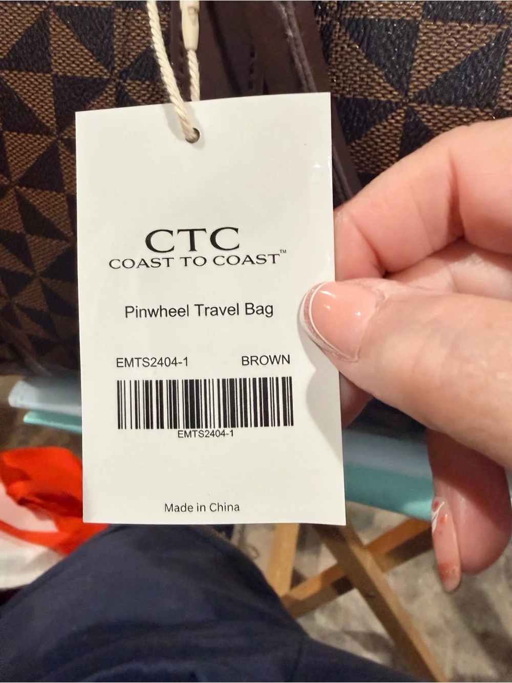 Coast to Cost Brown pinwheel weekender travel Bag NWT